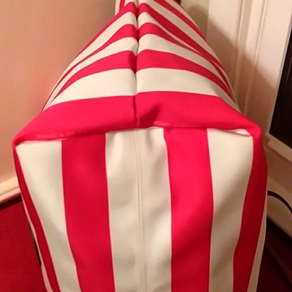 🎆 Sale NEW Dooney & Burke Red/White Large TravelTote/Great for Shopping/Beach - Picture 6 of 10
